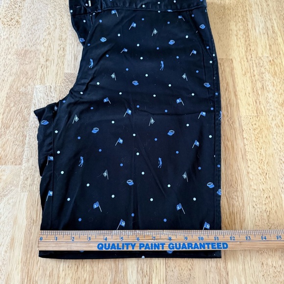 Izod Black Golf Shorts with Blue and White Accents ladies size 14 Stretch - Picture 4 of 9